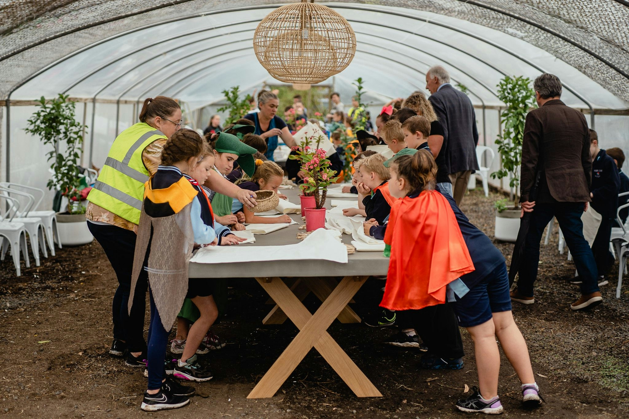 Kids learning at Botanical